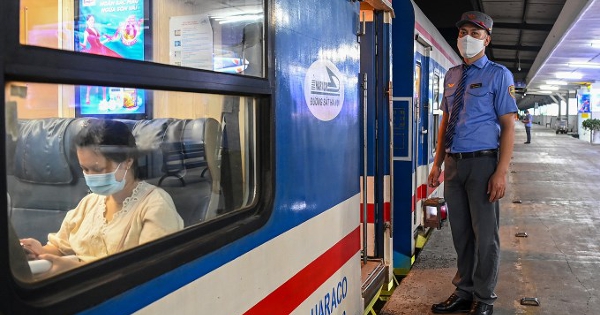 Vé tàu khách tăng 10% do tăng giá dầu diesel