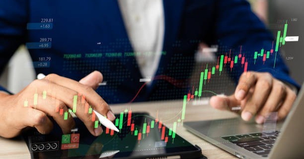 Tự doanh tiếp tục bán ròng phiên cuối tuần, đâu là tâm điểm?