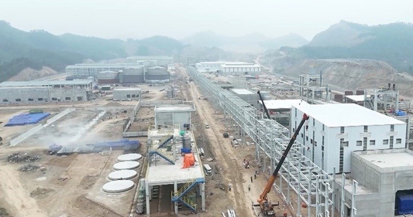 Cổ phiếu DGC tiếp tục 'trắng bên mua', lượng chất sàn hơn 7% vốn