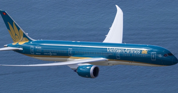 Sau Vietjet, Vietnam Airlines, Vietravel Airlines tạm dừng một số đường bay do nguy cơ thiếu nhiên liệu