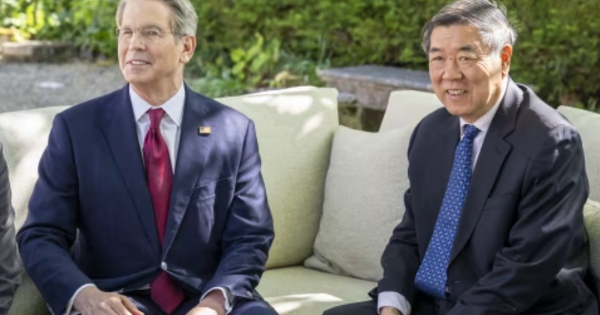 Mỹ ra tối hậu thư, muốn Trung Quốc giảm mua dầu Nga và Iran, tăng mua từ Mỹ