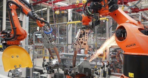 Trùng kỳ nghỉ Tết, chỉ số sản xuất công nghiệp tháng 2 giảm gần 20%