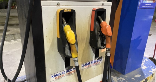 Nhập khẩu xăng dầu tăng mạnh