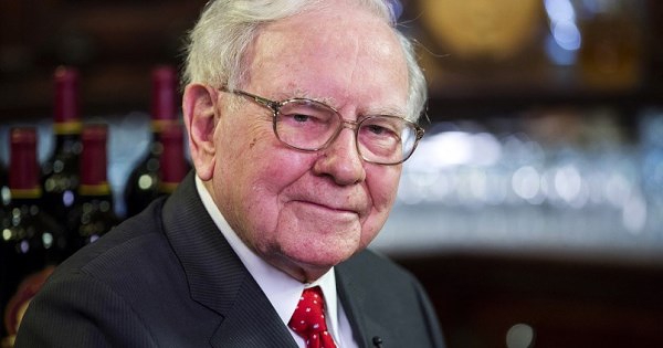 Warren Buffett bình luận về vấn đề Iran, hé lộ một khoản đầu tư mới
