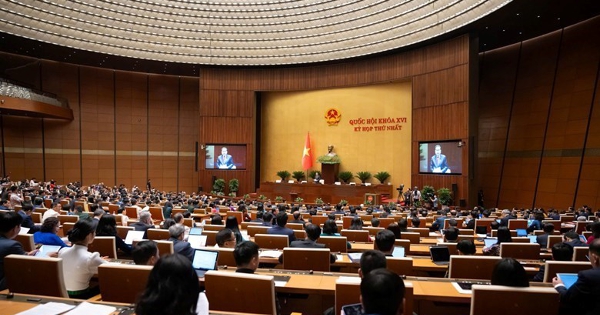 Hôm nay (10/4), Quốc hội thảo luận về điều chỉnh thuế xăng dầu và nhiên liệu bay