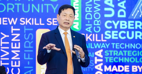 Chủ tịch FPT: Tôi rất thông cảm khi cổ phiếu xuống sâu và đứng yên lâu như vậy trong khi thị trường chứng khoán đang tăng trưởng