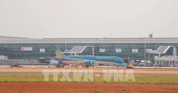 Lên phương án điều chỉnh giá dịch vụ hàng không khi giá nhiên liệu bay tăng