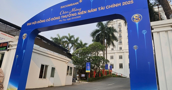 [LIVE] ĐHĐCĐ Sacombank: Hơn 130 cổ đông tham dự, ông Nguyễn Đức Thụy ứng cử vào HĐQT, đổi tên thành Ngân hàng Sài Gòn Tài Lộc