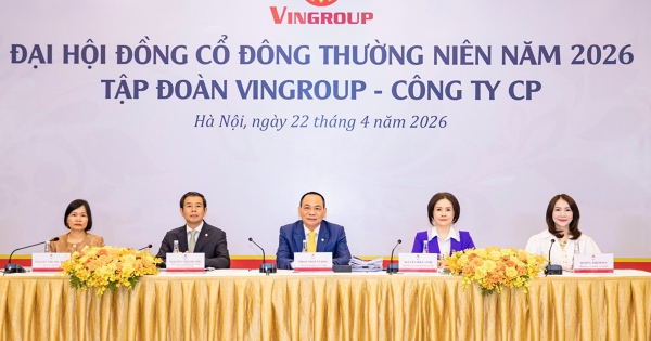 [LIVE] ĐHĐCĐ Vingroup: Cổ đông cảm ơn vì cổ phiếu VIC tăng, Chủ tịch khẳng định 'VinFast mãi mãi là hãng xe điện'