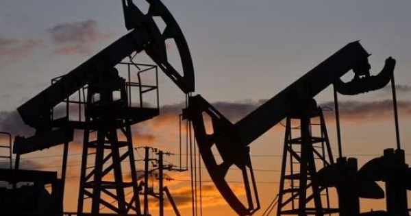 Giá xăng dầu hôm nay 24/4: Giá dầu tăng 3%, căng thẳng Mỹ - Iran tiếp tục leo thang
