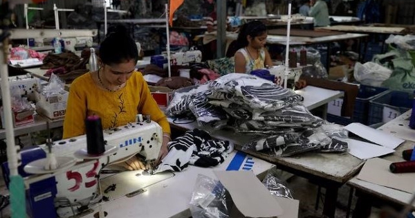 Sau dầu thô, khí đốt, đến lượt giá nguyên liệu quan trọng ngành dệt may 'nhảy múa'