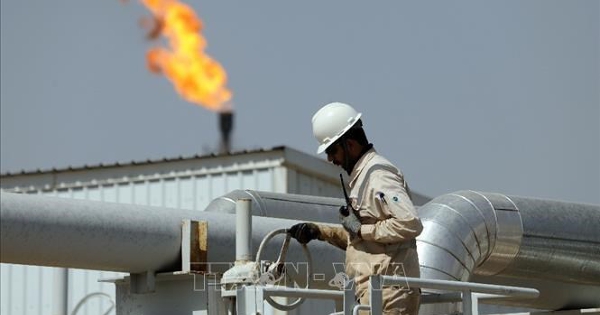 Chuyên gia Nga: Giá dầu sẽ không giảm sâu sau thỏa thuận Mỹ-Iran