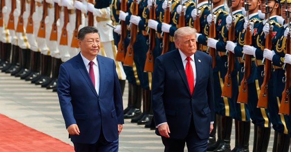 Trung Quốc 'đề nghị hỗ trợ' vấn đề Iran giữa lúc tình hình Hormuz nóng trở lại