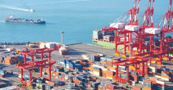 Việt Nam xuất khẩu nhiều nhất sang những thị trường nào trong 4 tháng đầu năm?
