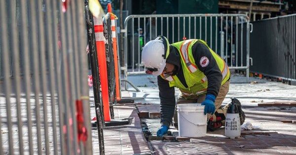 Thị trường việc làm Mỹ vẫn vững như bàn thạch trong tháng cuối năm 2024, Fed khó hạ lãi suất