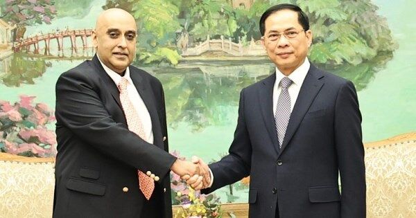 Tập đoàn Singapore muốn hỗ trợ Đà Nẵng xây dựng Trung tâm tài chính