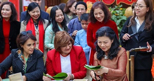 Mailand Hanoi City: Rộn ràng đón khách check in đường hoa Home Hanoi Xuan 2025 trong ngày khai mạc