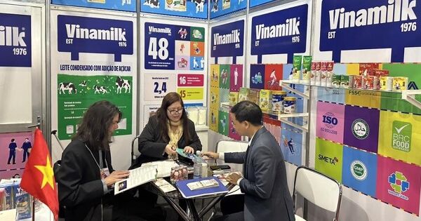 Lợi nhuận của Vinamilk lên cao nhất ba năm