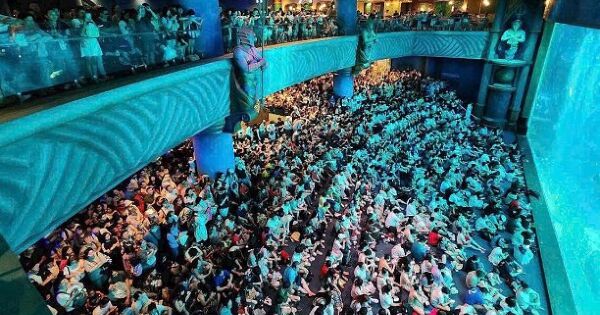 Phú Quốc, Đà Lạt đông nghịt khách