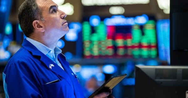 Dow Jones tăng hơn 150 điểm sau một loạt báo cáo tài chính của ông lớn Big Tech