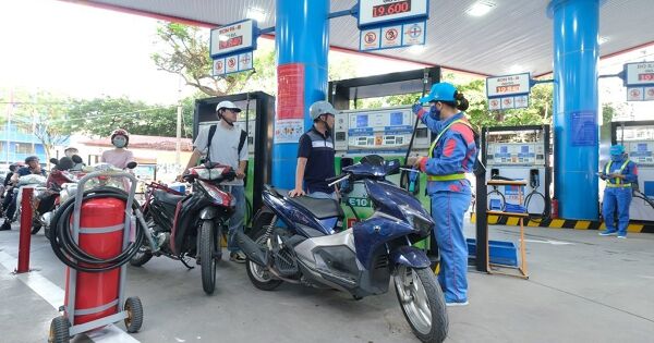 VPI dự báo giá xăng tăng nhẹ trong kỳ điều hành ngày mai 2/10