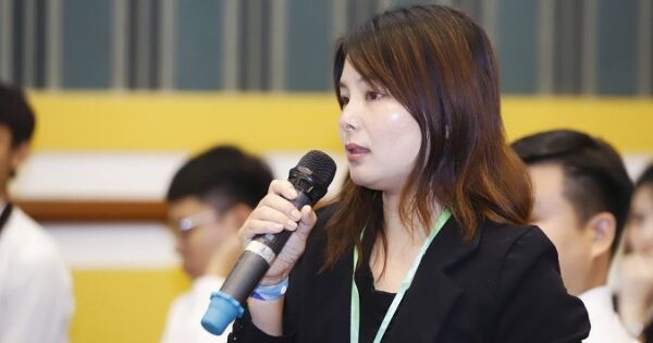 'Nông sản khó lên sàn online vì phí cao, cước vận chuyển đắt'