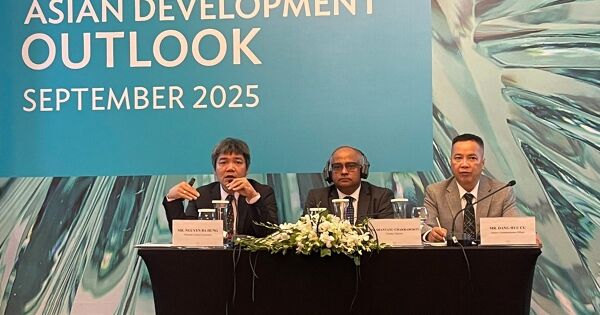 ADB nâng nhẹ dự báo tăng trưởng GDP 2025 của Việt Nam