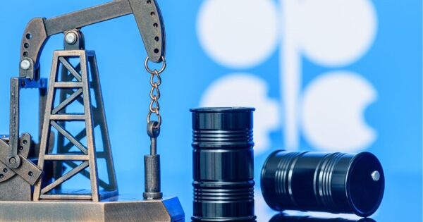 OPEC+ có thể xem xét đẩy nhanh kế hoạch tăng sản lượng trong cuộc họp 5/10