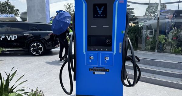 Vingroup tìm cách huy động 500 triệu USD để mở rộng trạm sạc