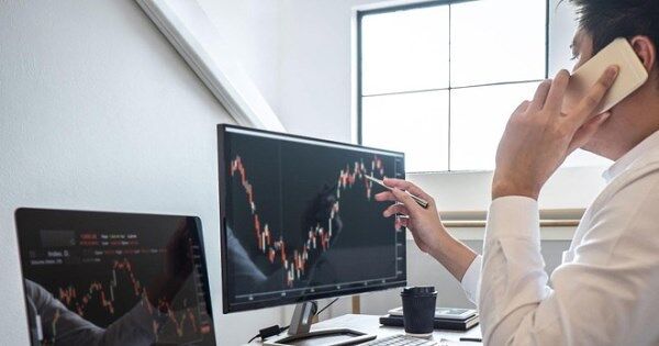 Khối ngoại bất ngờ bán ròng hơn 1.000 tỷ đồng cổ phiếu Thủy điện Vĩnh Sơn - Sông Hinh