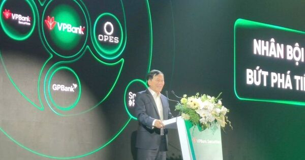 Tổng giám đốc VPBank kể về quyết định thoái vốn VPS và lựa chọn VPBankS