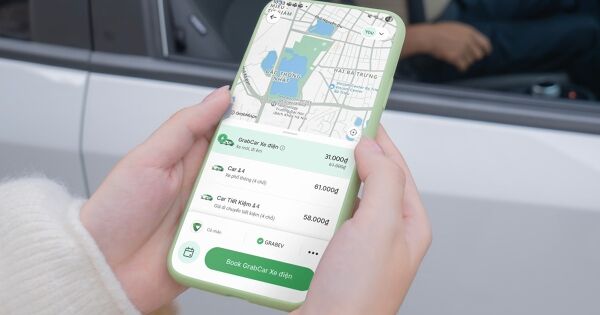 Grab bước vào cuộc đua gọi xe ô tô điện tại Hà Nội