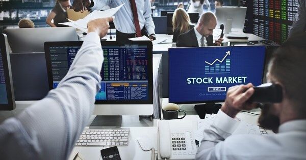 Khối ngoại rút ròng hơn 670 tỷ đồng phiên cuối tuần