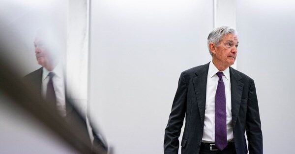 Màn phối hợp ăn ý của ‘phe đồng minh’ và quyết định cuối cùng của Chủ tịch Fed