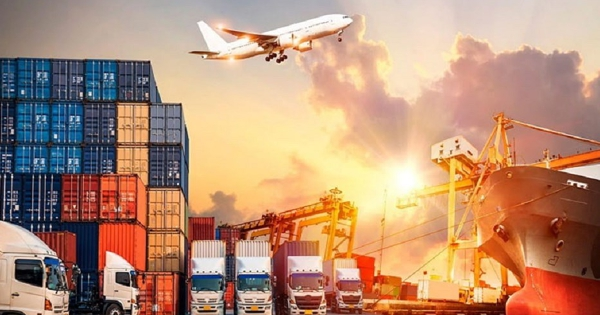 Việt Nam xuất siêu 19,56 tỷ USD trong 10 tháng