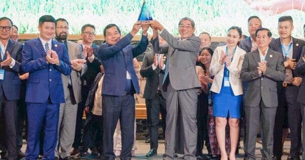 Gạo ST25 đạt giải Nhất cuộc thi 'Gạo ngon nhất thế giới'