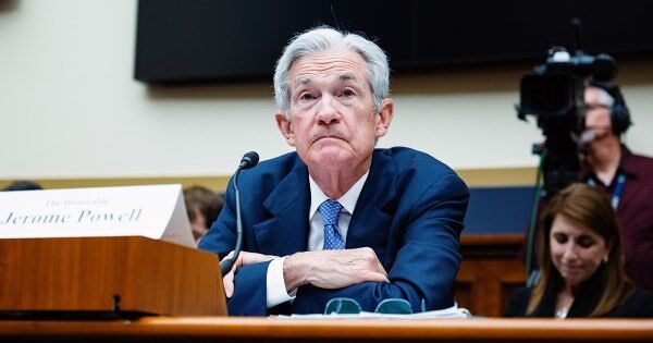 Tin vui cho nhà đầu tư: Chủ tịch Fed loại trừ khả năng tăng lãi suất trong tương lai gần