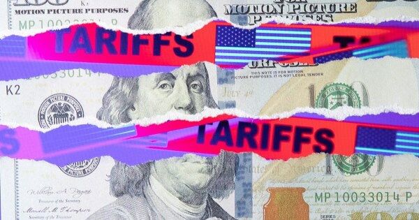 Chủ tịch Fed chỉ trích thuế quan là nguyên nhân lạm phát tăng cao