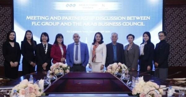 'Nữ tướng' FLC - bà Hương Trần Kiều Dung tái xuất