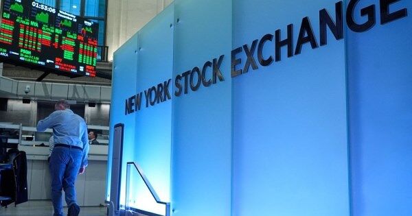 Nhận định thị trường chứng khoán 18/12: Tích lũy chờ vượt 1.700 điểm