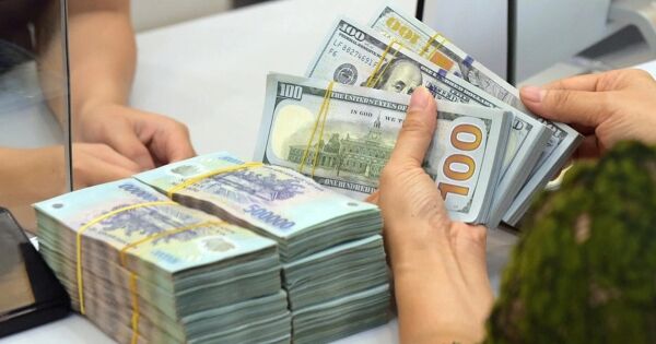 Nếu lãi suất liên ngân hàng tiếp tục neo cao, NHNN sẽ tiếp tục hoán đổi tiền tệ