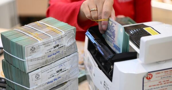 'Lãi suất vay tăng nhưng chưa đáng lo ngại'