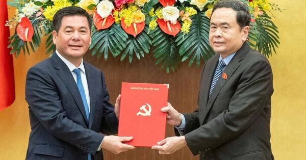 Bộ trưởng Công Thương giữ chức Phó bí thư Đảng ủy Quốc hội