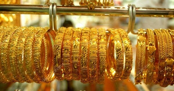 Giá vàng hôm nay 24/12: Vàng SJC áp sát mốc 160 triệu đồng/lượng