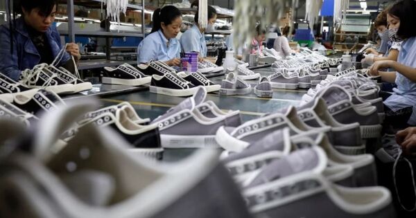 'Hơi nóng' thuế quan bắt đầu phả vào ngành giày dép Đông Nam Á