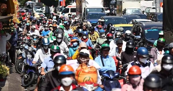 Hạn chế xe xăng, dầu vào trung tâm TP HCM dự kiến từ 2027