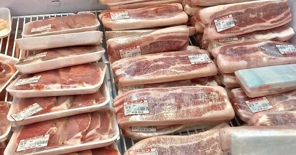 Lượng thịt heo nhập khẩu cao gấp 22 lần so với xuất khẩu