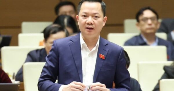 'Tín dụng tăng trưởng bình bình, khó giúp đạt mục tiêu GDP trên 8%'