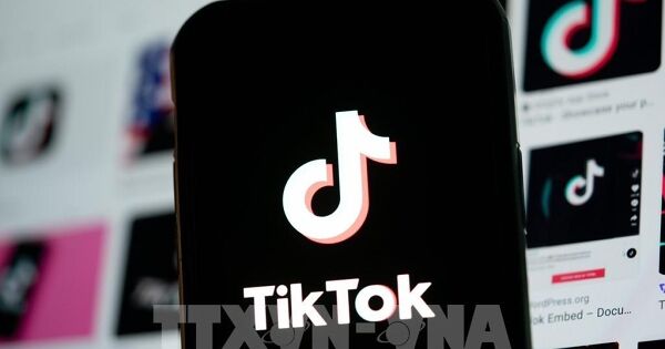 TikTok quay trở lại các kho ứng dụng của Apple và Google ở Mỹ