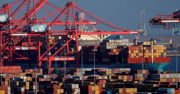 Lợi bất cập hại từ đòn thuế quan của ông Trump, ai chịu thiệt trước tiên?